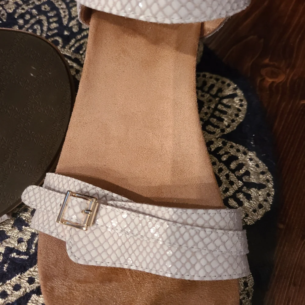 Vionic Laurie Women’s White Snakeskin Leather 3” Wedge Sandals Size 10 (SH01)